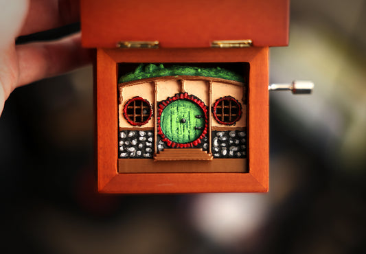 Lord of the Rings / Hobbit Music Box - Hobbit Hole Book Music Box Gift